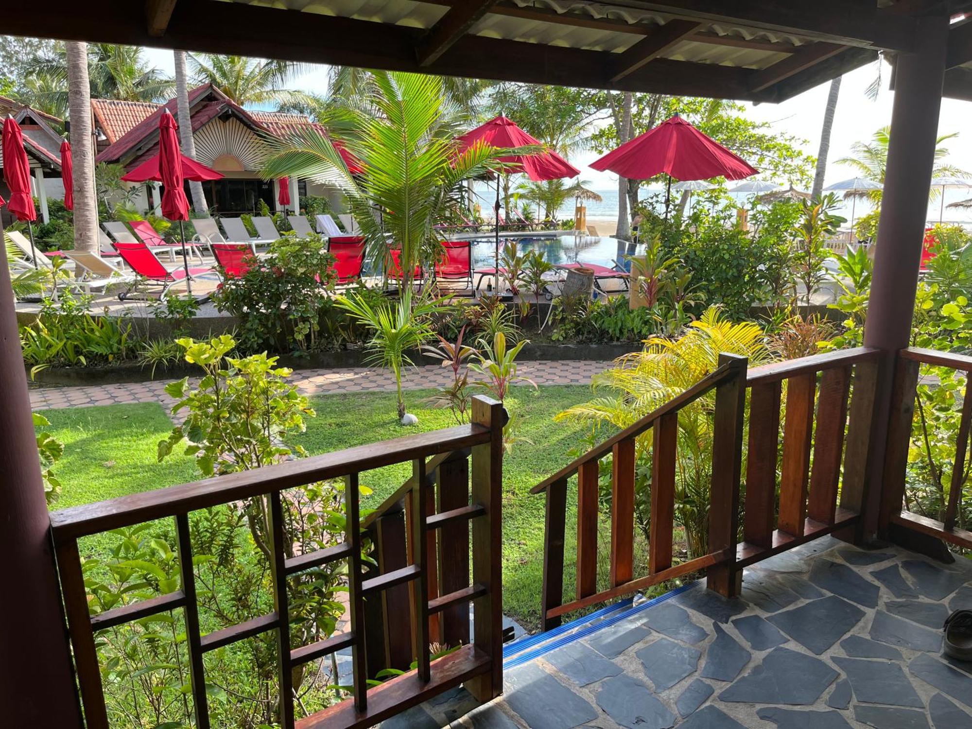 Noble House Beach Resort Ko Lanta Dış mekan fotoğraf