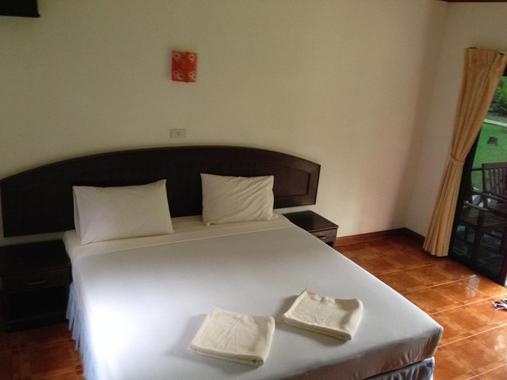 Noble House Beach Resort Ko Lanta Oda fotoğraf